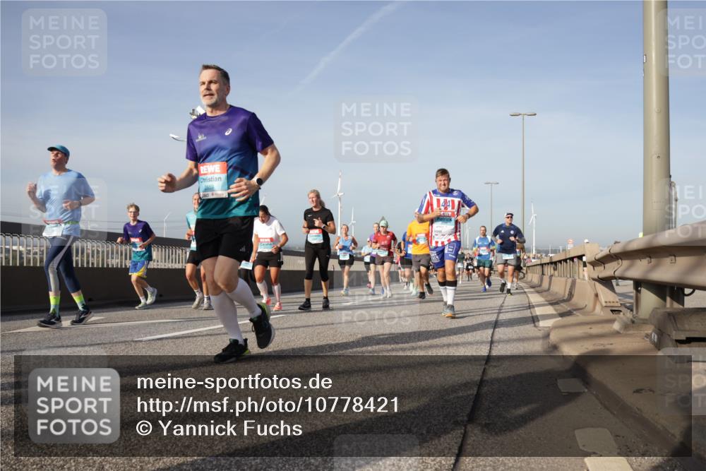 03.10.2026 - Köhlbrandbrückenlauf Yannick Fuchs http://msf.ph/oto/10778421 03.10.2026 09:45:15 Position 2 1441, 8 meine-sportfotos.de