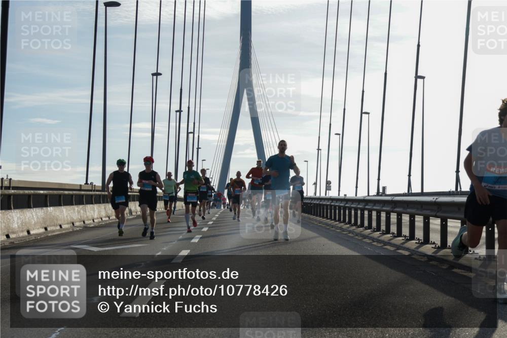 03.10.2026 - Köhlbrandbrückenlauf Yannick Fuchs http://msf.ph/oto/10778426 03.10.2026 09:23:08 Position 1  meine-sportfotos.de