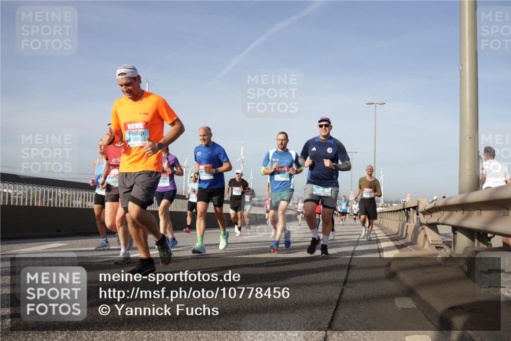 03.10.2026 - Köhlbrandbrückenlauf Yannick Fuchs http://msf.ph/oto/10778456 03.10.2026 09:45:18 Position 2 1504, 8 meine-sportfotos.de