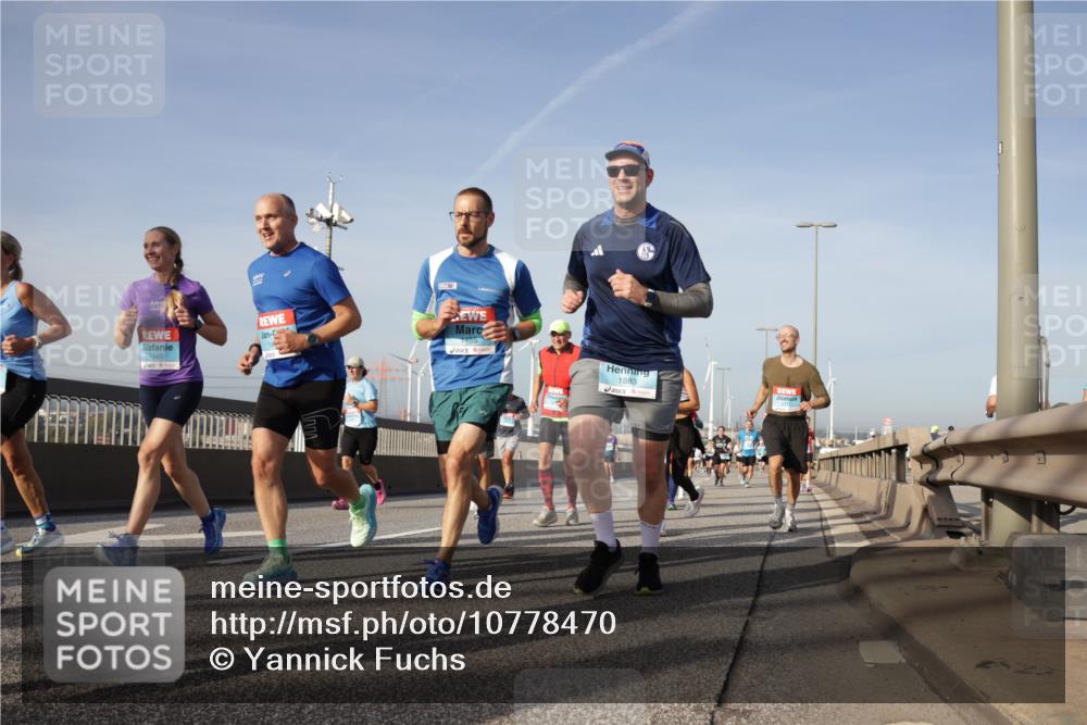03.10.2026 - Köhlbrandbrückenlauf Yannick Fuchs http://msf.ph/oto/10778470 03.10.2026 09:45:19 Position 2 1440, 1455, 1883 meine-sportfotos.de