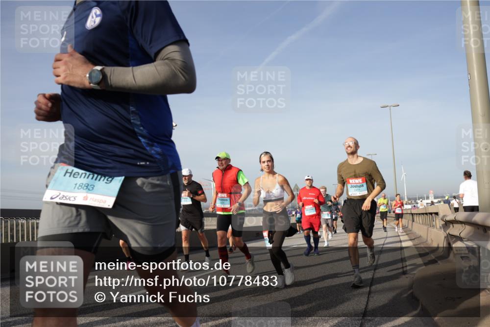 03.10.2026 - Köhlbrandbrückenlauf Yannick Fuchs http://msf.ph/oto/10778483 03.10.2026 09:45:20 Position 2 2477, 1883 meine-sportfotos.de