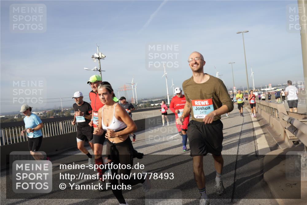 03.10.2026 - Köhlbrandbrückenlauf Yannick Fuchs http://msf.ph/oto/10778493 03.10.2026 09:45:20 Position 2 2477, 8 meine-sportfotos.de