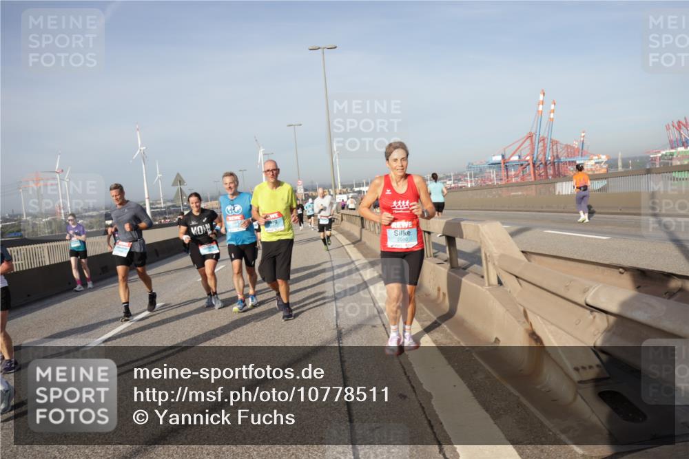 03.10.2026 - Köhlbrandbrückenlauf Yannick Fuchs http://msf.ph/oto/10778511 03.10.2026 09:45:24 Position 2 2080 meine-sportfotos.de