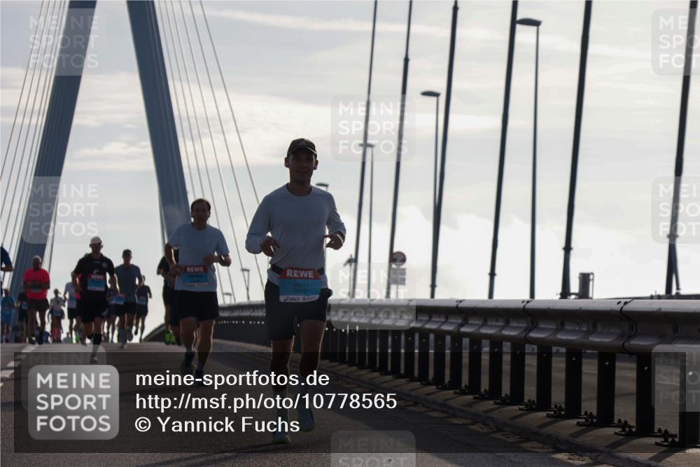 03.10.2026 - Köhlbrandbrückenlauf Yannick Fuchs http://msf.ph/oto/10778565 03.10.2026 09:23:23 Position 1 3845 meine-sportfotos.de