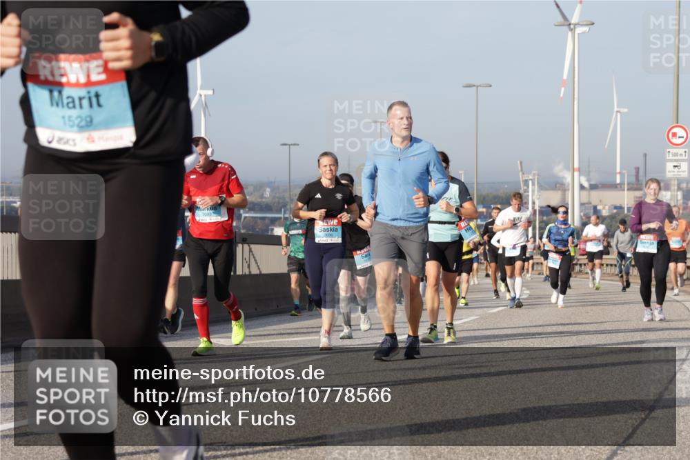 03.10.2026 - Köhlbrandbrückenlauf Yannick Fuchs http://msf.ph/oto/10778566 03.10.2026 09:45:32 Position 2 1529, 8505, 3093, 2696, 1846, 500 meine-sportfotos.de
