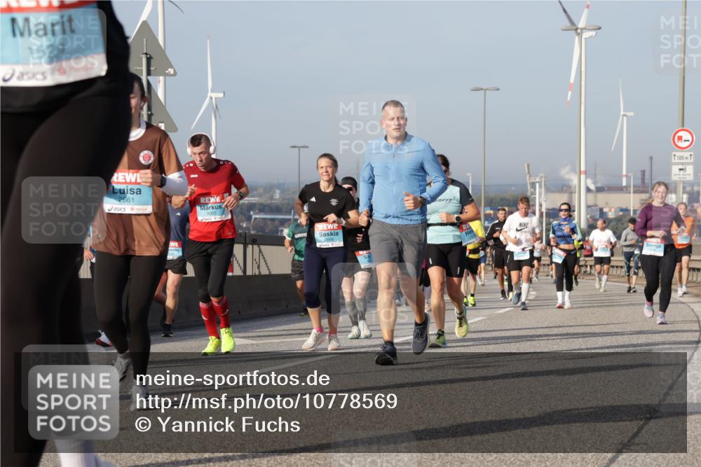 03.10.2026 - Köhlbrandbrückenlauf Yannick Fuchs http://msf.ph/oto/10778569 03.10.2026 09:45:32 Position 2 1529, 2661, 3093, 500 meine-sportfotos.de