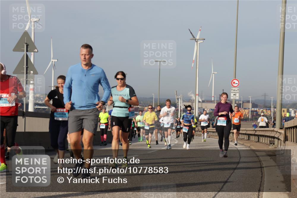 03.10.2026 - Köhlbrandbrückenlauf Yannick Fuchs http://msf.ph/oto/10778583 03.10.2026 09:45:33 Position 2 3093, 500 meine-sportfotos.de