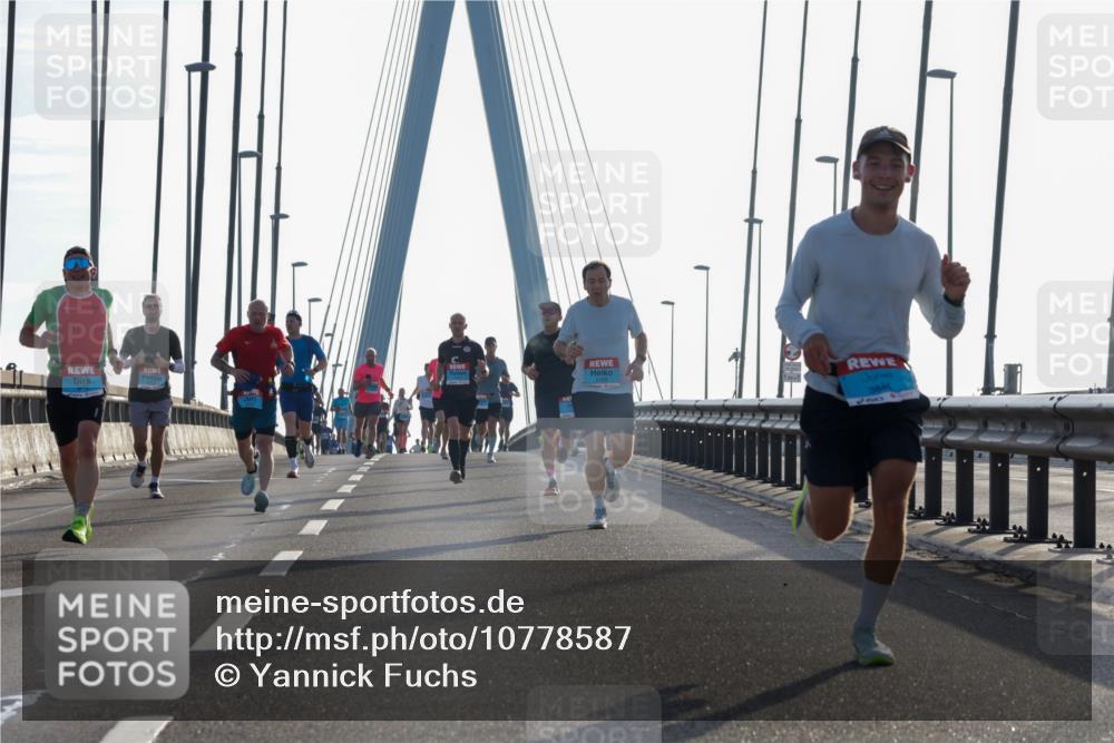 03.10.2026 - Köhlbrandbrückenlauf Yannick Fuchs http://msf.ph/oto/10778587 03.10.2026 09:23:25 Position 1 3845 meine-sportfotos.de