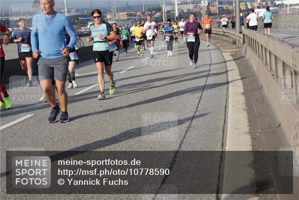 03.10.2026 - Köhlbrandbrückenlauf Yannick Fuchs http://msf.ph/oto/10778590 03.10.2026 09:45:34 Position 2  meine-sportfotos.de