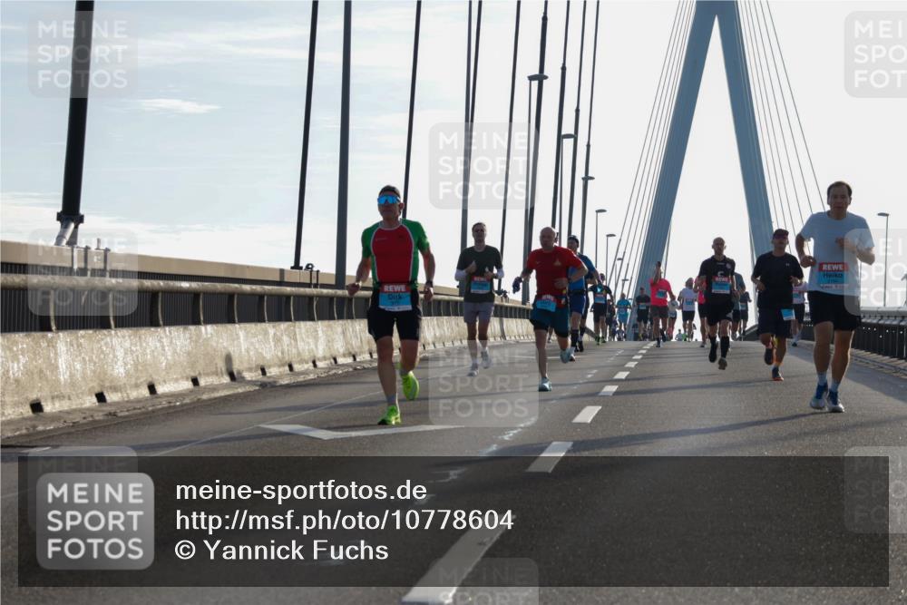 03.10.2026 - Köhlbrandbrückenlauf Yannick Fuchs http://msf.ph/oto/10778604 03.10.2026 09:23:26 Position 1  meine-sportfotos.de