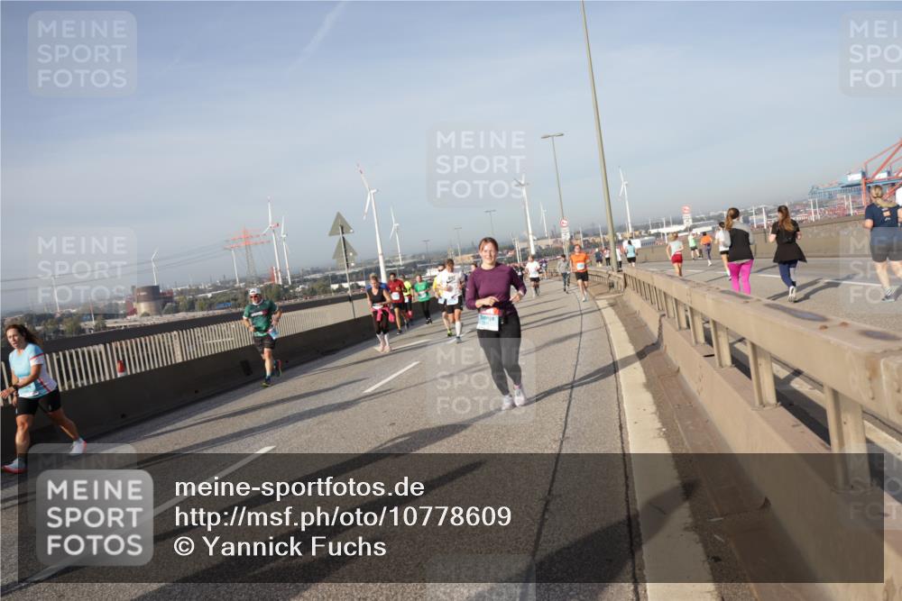 03.10.2026 - Köhlbrandbrückenlauf Yannick Fuchs http://msf.ph/oto/10778609 03.10.2026 09:45:37 Position 2  meine-sportfotos.de