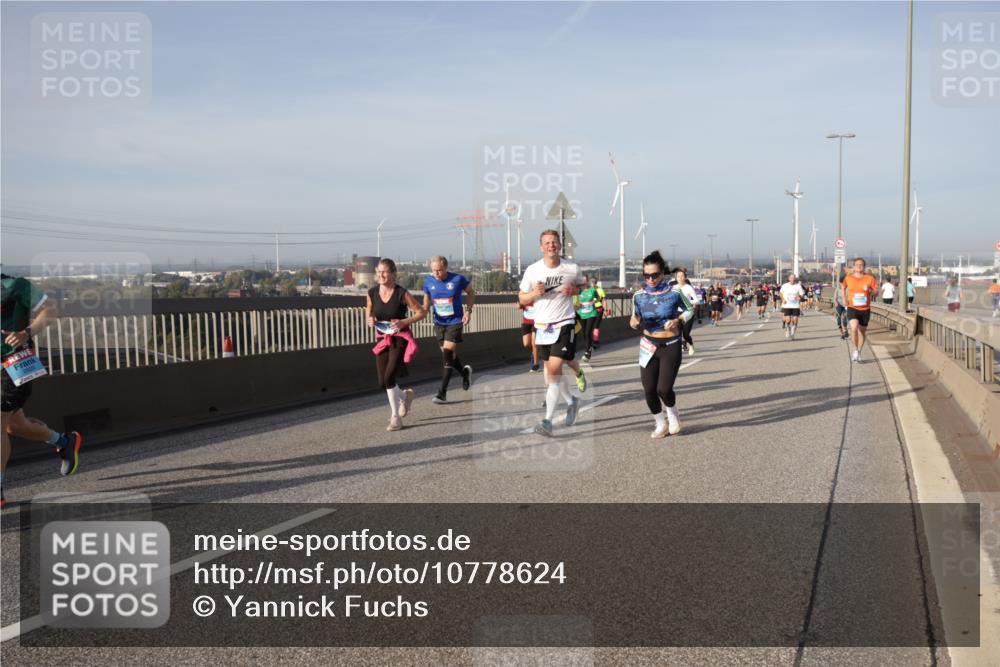 03.10.2026 - Köhlbrandbrückenlauf Yannick Fuchs http://msf.ph/oto/10778624 03.10.2026 09:45:39 Position 2  meine-sportfotos.de