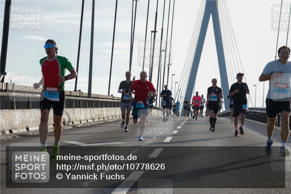 03.10.2026 - Köhlbrandbrückenlauf Yannick Fuchs http://msf.ph/oto/10778626 03.10.2026 09:23:27 Position 1 1479, 2164 meine-sportfotos.de