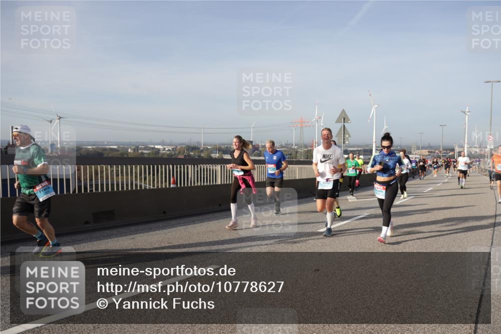 03.10.2026 - Köhlbrandbrückenlauf Yannick Fuchs http://msf.ph/oto/10778627 03.10.2026 09:45:40 Position 2  meine-sportfotos.de