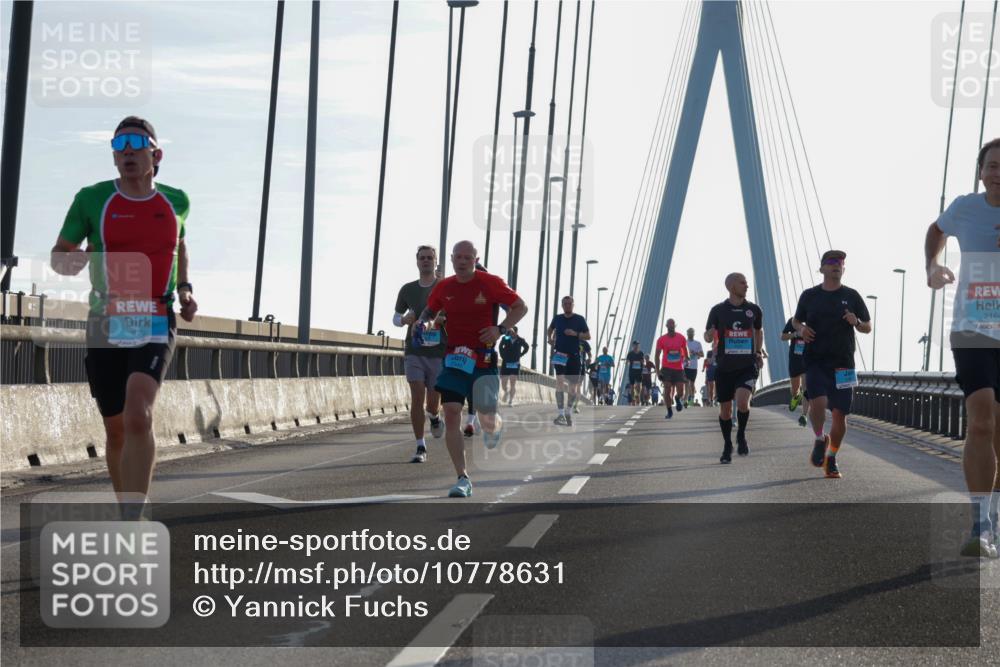 03.10.2026 - Köhlbrandbrückenlauf Yannick Fuchs http://msf.ph/oto/10778631 03.10.2026 09:23:28 Position 1 1479, 2164 meine-sportfotos.de