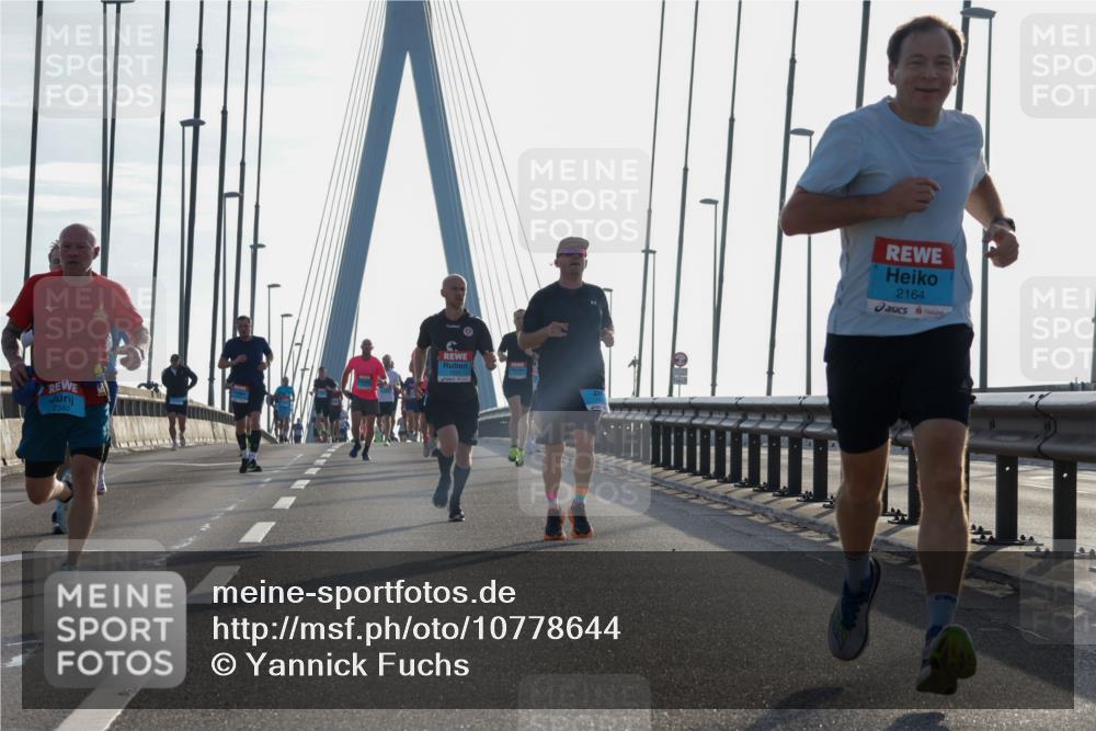 03.10.2026 - Köhlbrandbrückenlauf Yannick Fuchs http://msf.ph/oto/10778644 03.10.2026 09:23:29 Position 1 2164 meine-sportfotos.de