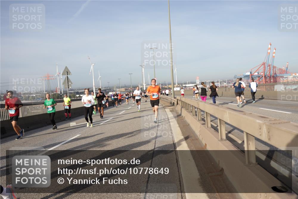 03.10.2026 - Köhlbrandbrückenlauf Yannick Fuchs http://msf.ph/oto/10778649 03.10.2026 09:45:41 Position 2  meine-sportfotos.de