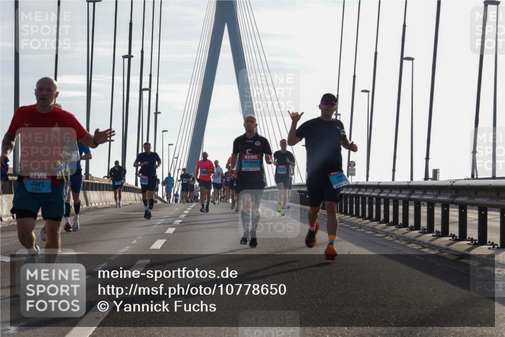 03.10.2026 - Köhlbrandbrückenlauf Yannick Fuchs http://msf.ph/oto/10778650 03.10.2026 09:23:30 Position 1 2340 meine-sportfotos.de