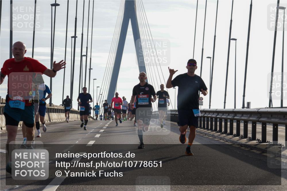 03.10.2026 - Köhlbrandbrückenlauf Yannick Fuchs http://msf.ph/oto/10778651 03.10.2026 09:23:30 Position 1 2340 meine-sportfotos.de