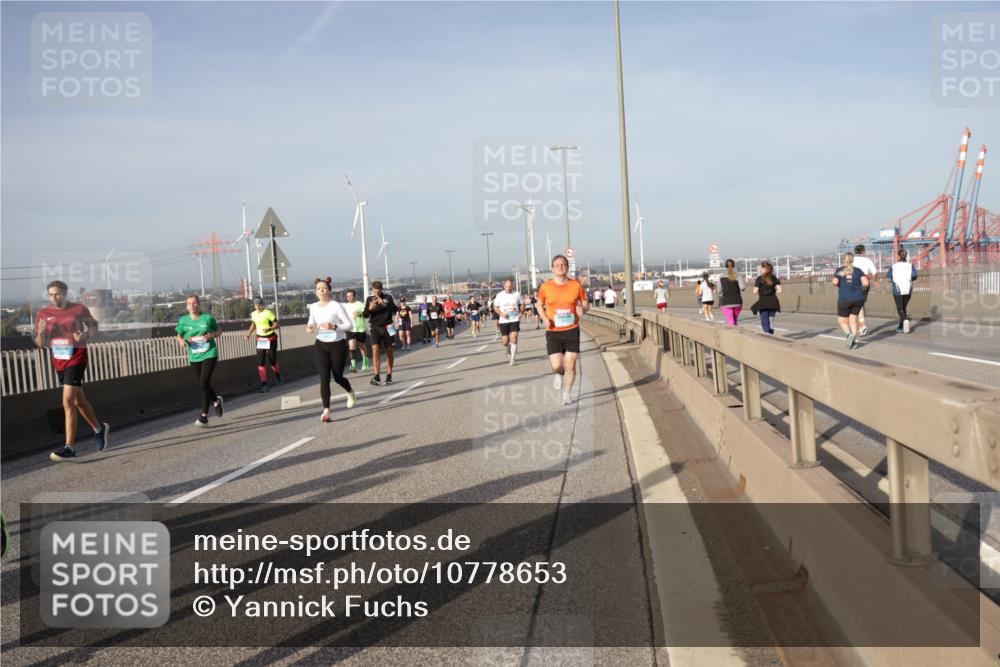 03.10.2026 - Köhlbrandbrückenlauf Yannick Fuchs http://msf.ph/oto/10778653 03.10.2026 09:45:41 Position 2  meine-sportfotos.de