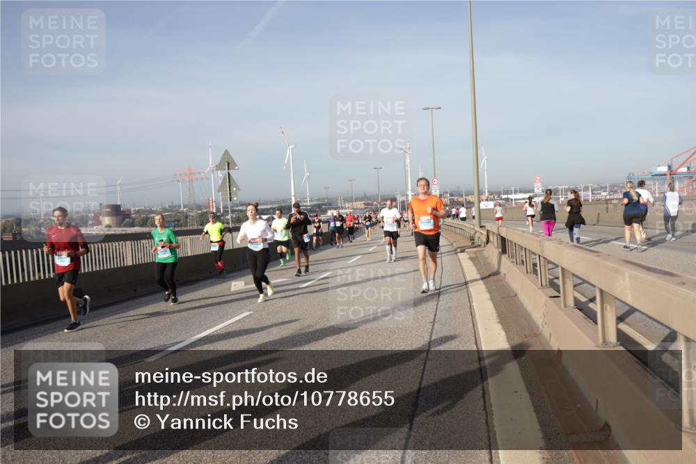 03.10.2026 - Köhlbrandbrückenlauf Yannick Fuchs http://msf.ph/oto/10778655 03.10.2026 09:45:41 Position 2  meine-sportfotos.de