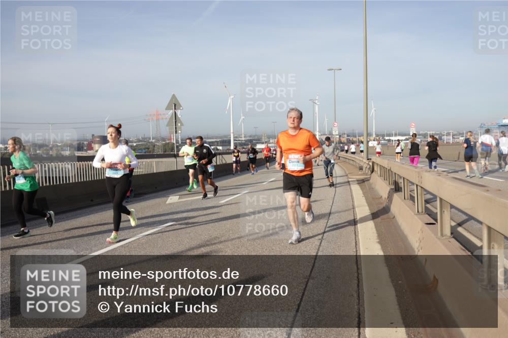 03.10.2026 - Köhlbrandbrückenlauf Yannick Fuchs http://msf.ph/oto/10778660 03.10.2026 09:45:42 Position 2  meine-sportfotos.de
