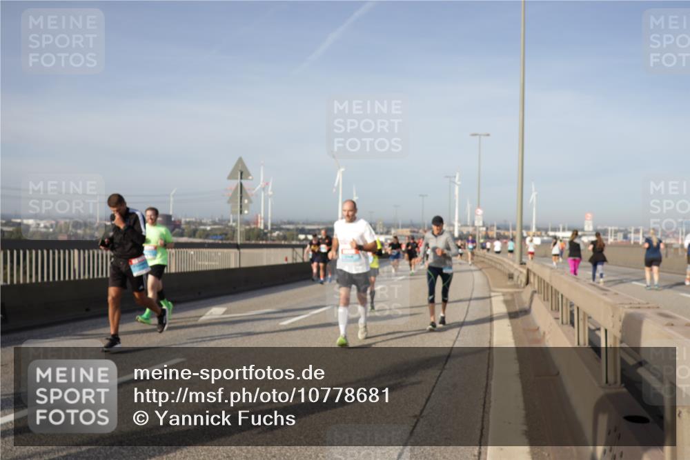 03.10.2026 - Köhlbrandbrückenlauf Yannick Fuchs http://msf.ph/oto/10778681 03.10.2026 09:45:43 Position 2  meine-sportfotos.de