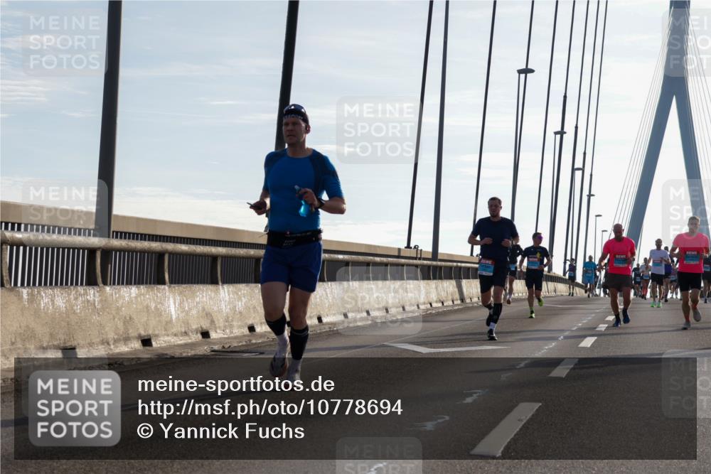 03.10.2026 - Köhlbrandbrückenlauf Yannick Fuchs http://msf.ph/oto/10778694 03.10.2026 09:23:34 Position 1  meine-sportfotos.de