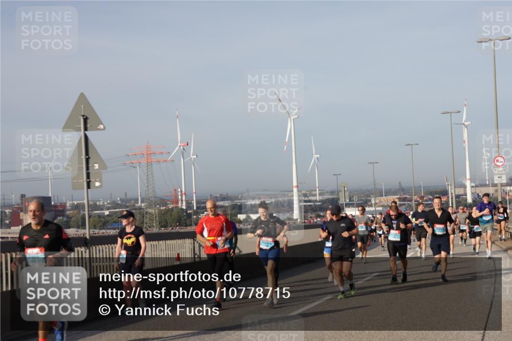 03.10.2026 - Köhlbrandbrückenlauf Yannick Fuchs http://msf.ph/oto/10778715 03.10.2026 09:45:46 Position 2  meine-sportfotos.de