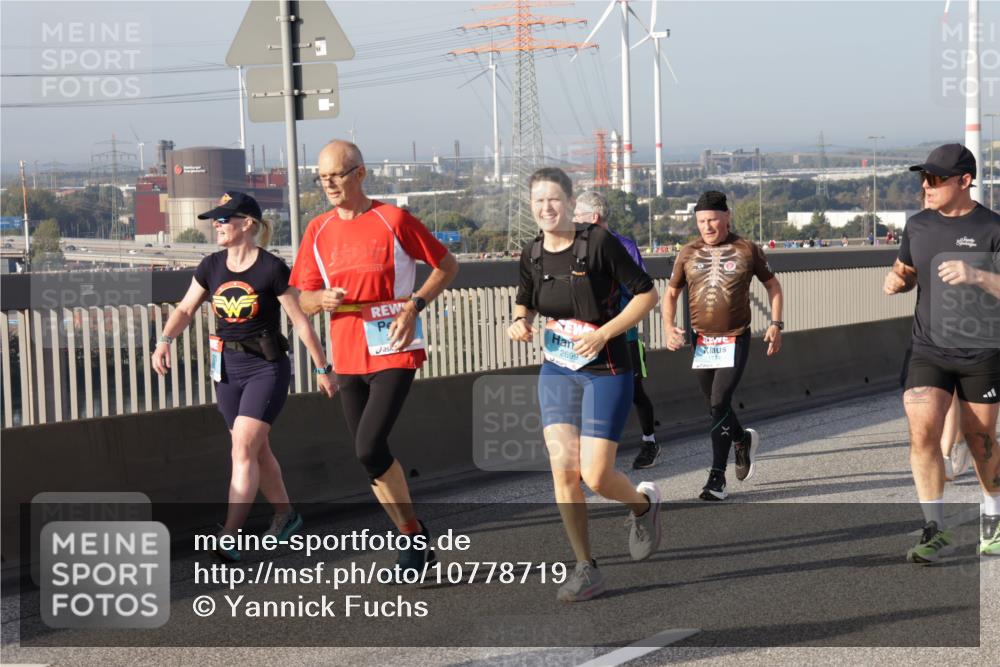 03.10.2026 - Köhlbrandbrückenlauf Yannick Fuchs http://msf.ph/oto/10778719 03.10.2026 09:45:47 Position 2 2012, 2013, 2699 meine-sportfotos.de