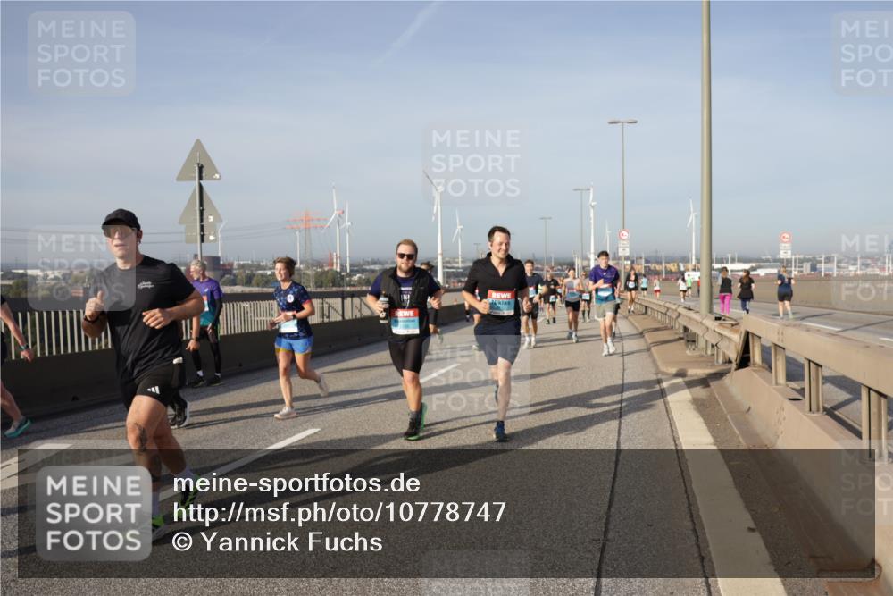 03.10.2026 - Köhlbrandbrückenlauf Yannick Fuchs http://msf.ph/oto/10778747 03.10.2026 09:45:49 Position 2 1561 meine-sportfotos.de