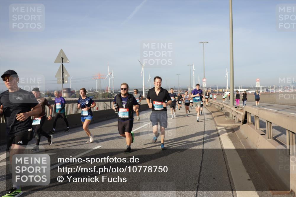 03.10.2026 - Köhlbrandbrückenlauf Yannick Fuchs http://msf.ph/oto/10778750 03.10.2026 09:45:49 Position 2  meine-sportfotos.de