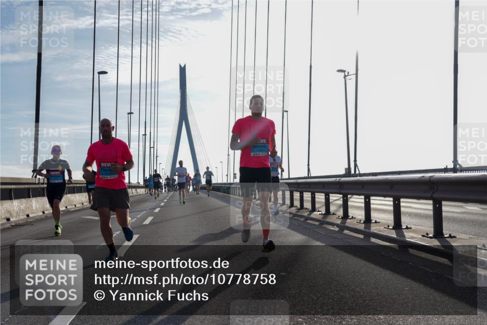 03.10.2026 - Köhlbrandbrückenlauf Yannick Fuchs http://msf.ph/oto/10778758 03.10.2026 09:23:39 Position 1 1941 meine-sportfotos.de