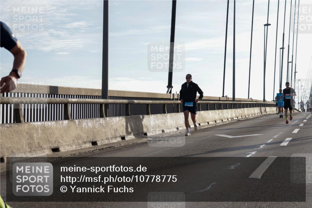 03.10.2026 - Köhlbrandbrückenlauf Yannick Fuchs http://msf.ph/oto/10778775 03.10.2026 09:23:41 Position 1  meine-sportfotos.de