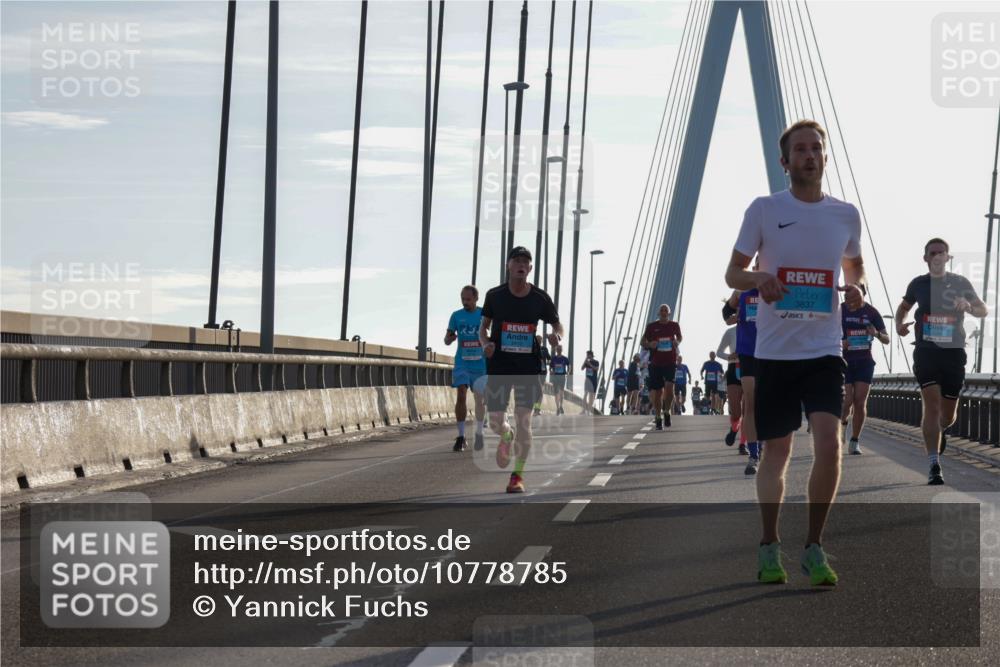 03.10.2026 - Köhlbrandbrückenlauf Yannick Fuchs http://msf.ph/oto/10778785 03.10.2026 09:23:42 Position 1 3, 3837 meine-sportfotos.de