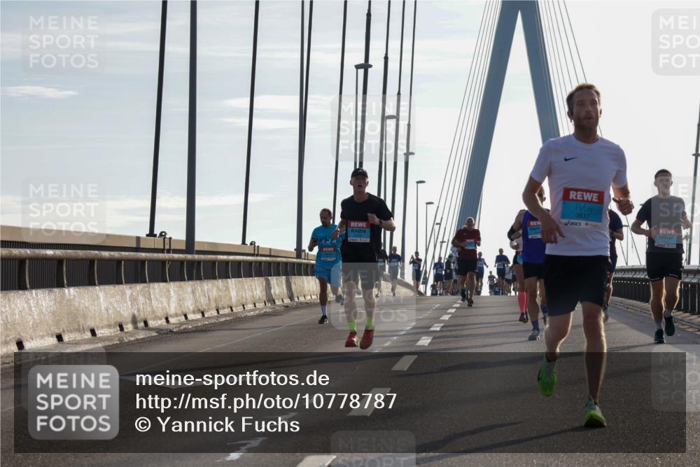 03.10.2026 - Köhlbrandbrückenlauf Yannick Fuchs http://msf.ph/oto/10778787 03.10.2026 09:23:43 Position 1 3837 meine-sportfotos.de