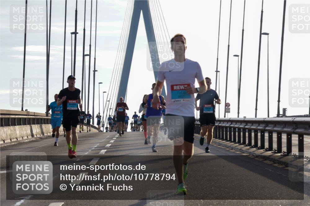03.10.2026 - Köhlbrandbrückenlauf Yannick Fuchs http://msf.ph/oto/10778794 03.10.2026 09:23:43 Position 1 3837 meine-sportfotos.de