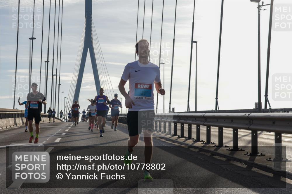 03.10.2026 - Köhlbrandbrückenlauf Yannick Fuchs http://msf.ph/oto/10778802 03.10.2026 09:23:44 Position 1 3837 meine-sportfotos.de