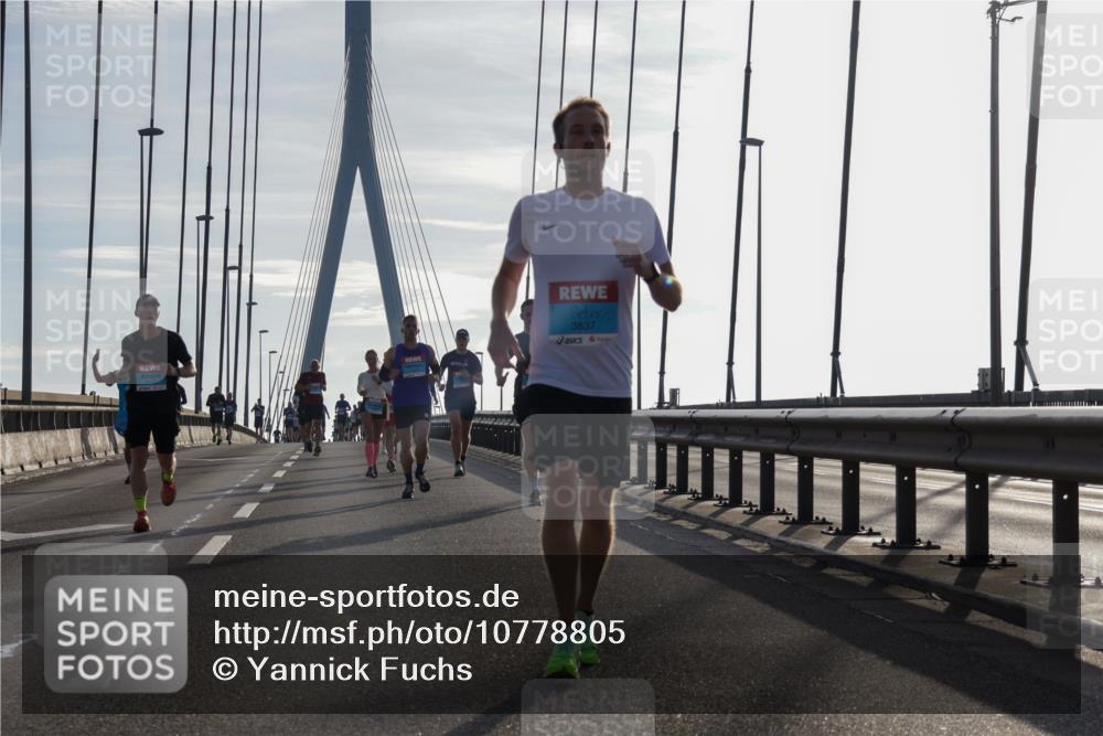 03.10.2026 - Köhlbrandbrückenlauf Yannick Fuchs http://msf.ph/oto/10778805 03.10.2026 09:23:44 Position 1 3837 meine-sportfotos.de