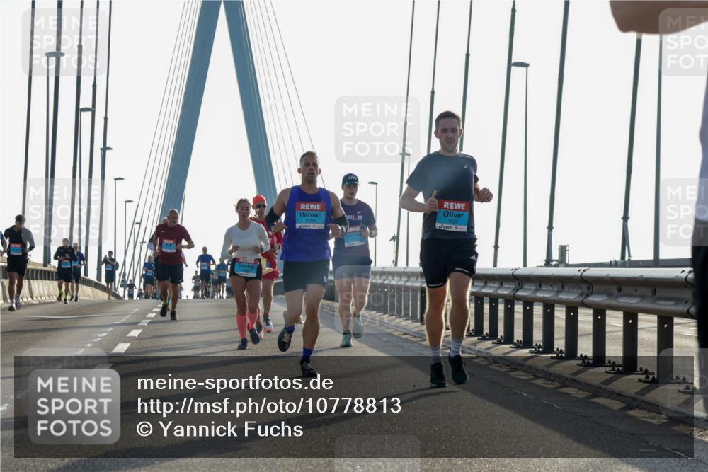 03.10.2026 - Köhlbrandbrückenlauf Yannick Fuchs http://msf.ph/oto/10778813 03.10.2026 09:23:45 Position 1 2258, 1526 meine-sportfotos.de