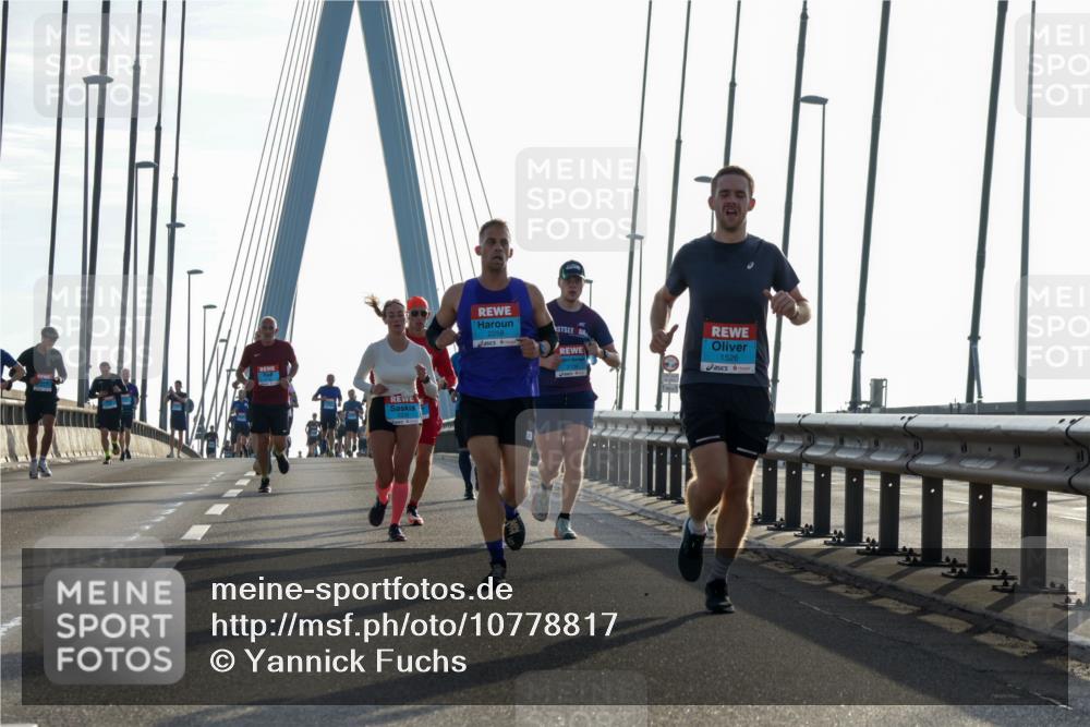 03.10.2026 - Köhlbrandbrückenlauf Yannick Fuchs http://msf.ph/oto/10778817 03.10.2026 09:23:45 Position 1 2258, 2139, 1526 meine-sportfotos.de