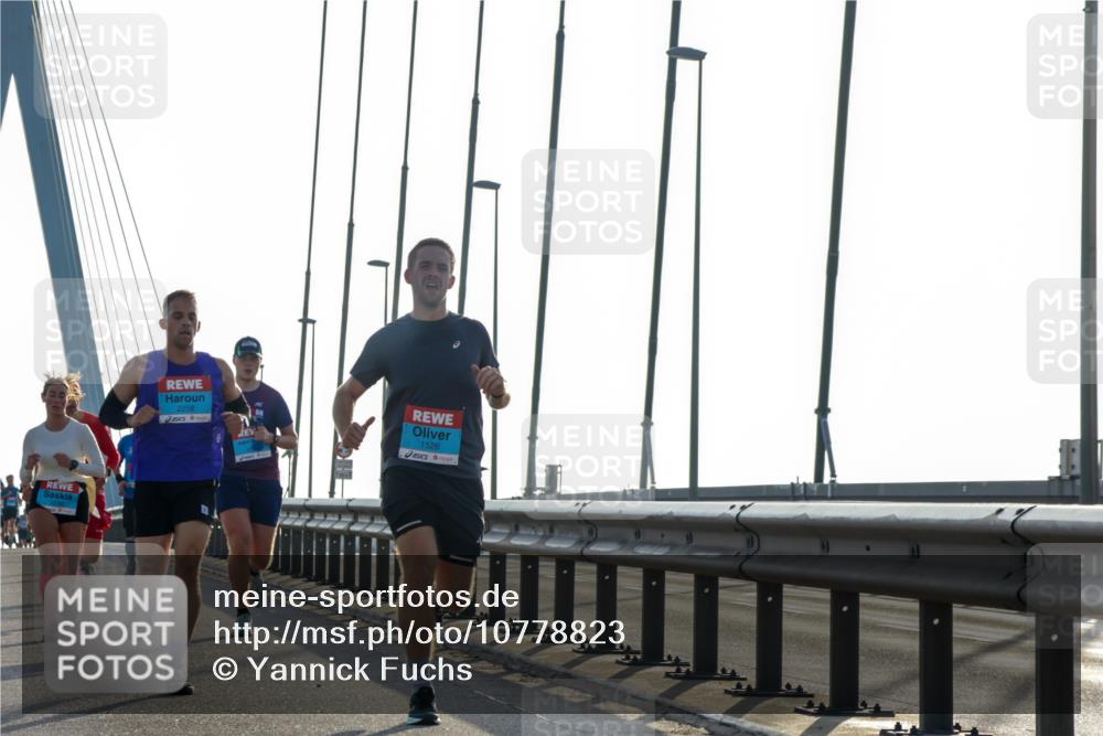 03.10.2026 - Köhlbrandbrückenlauf Yannick Fuchs http://msf.ph/oto/10778823 03.10.2026 09:23:46 Position 1 2258, 1526 meine-sportfotos.de