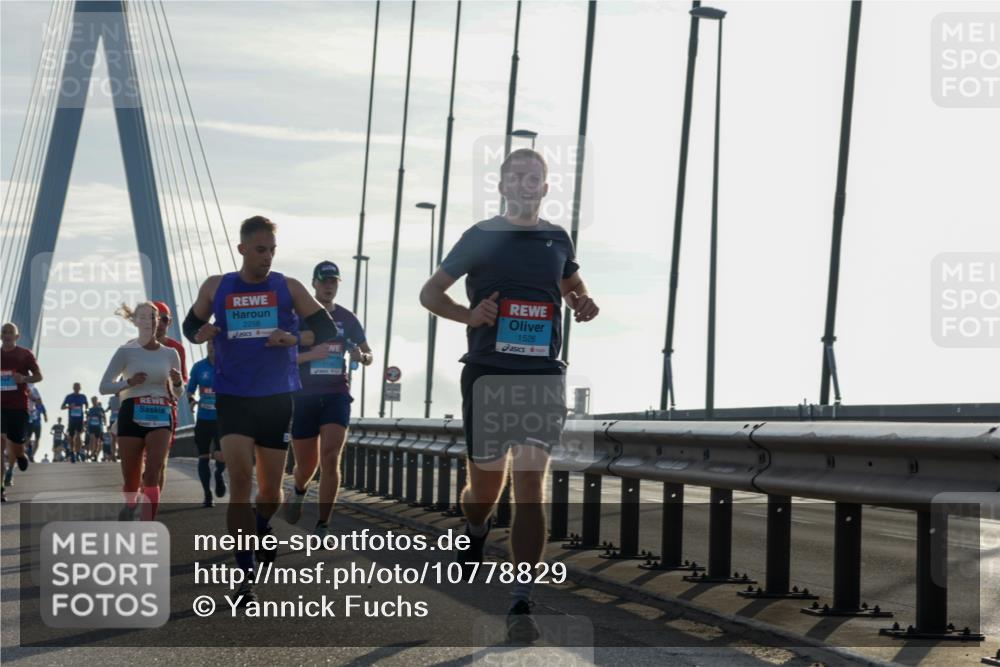 03.10.2026 - Köhlbrandbrückenlauf Yannick Fuchs http://msf.ph/oto/10778829 03.10.2026 09:23:46 Position 1 2258, 1526 meine-sportfotos.de