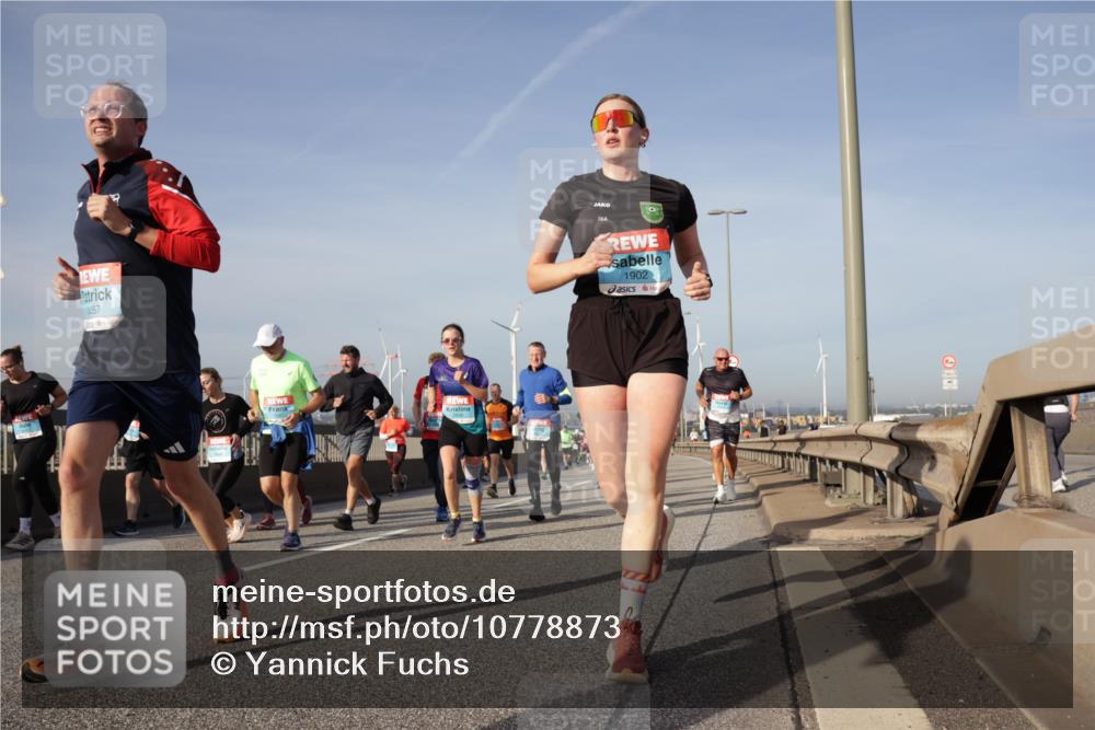 03.10.2026 - Köhlbrandbrückenlauf Yannick Fuchs http://msf.ph/oto/10778873 03.10.2026 09:46:01 Position 2 3057, 85, 1902 meine-sportfotos.de