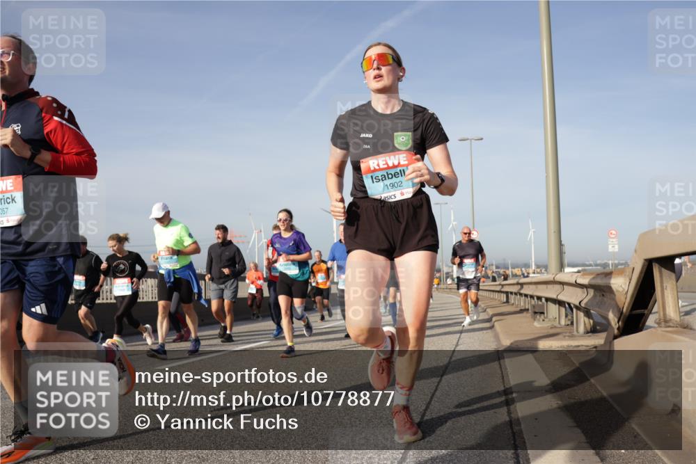 03.10.2026 - Köhlbrandbrückenlauf Yannick Fuchs http://msf.ph/oto/10778877 03.10.2026 09:46:01 Position 2 057, 1902 meine-sportfotos.de