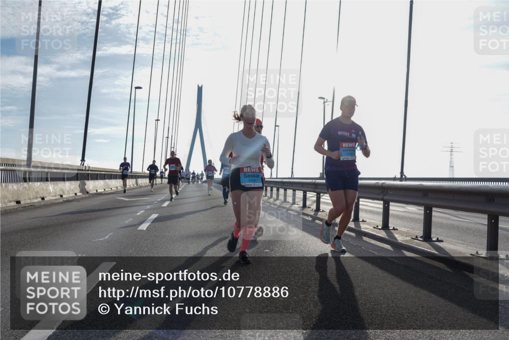 03.10.2026 - Köhlbrandbrückenlauf Yannick Fuchs http://msf.ph/oto/10778886 03.10.2026 09:23:51 Position 1 2239 meine-sportfotos.de