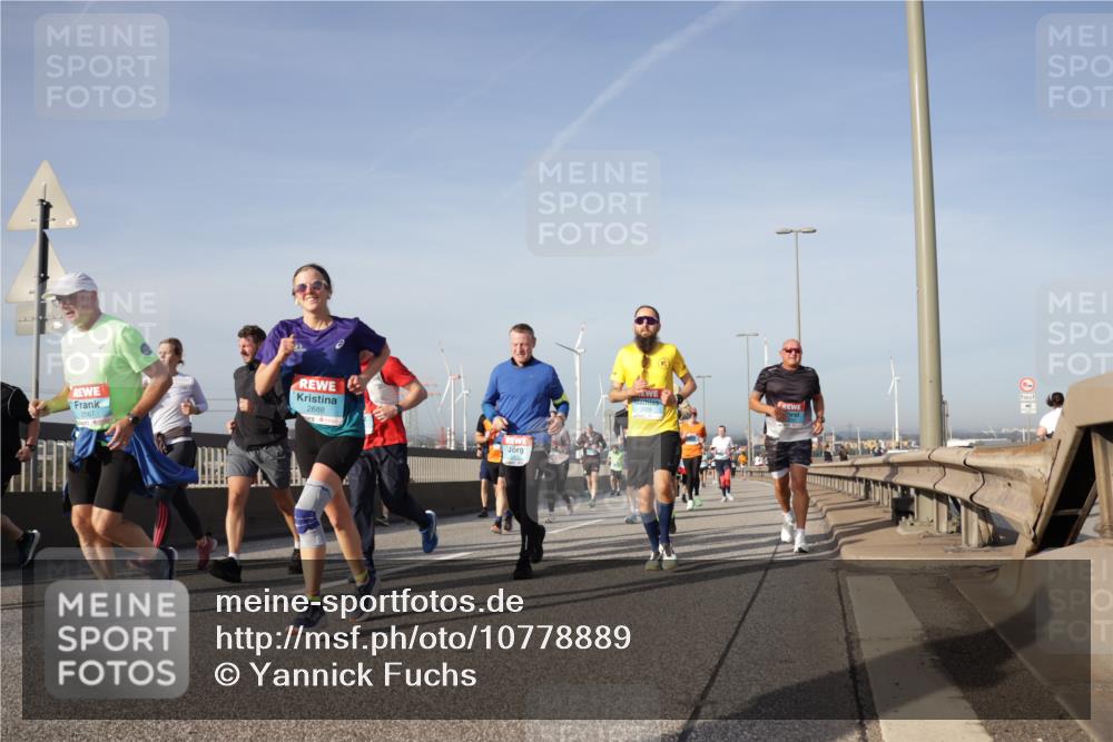 03.10.2026 - Köhlbrandbrückenlauf Yannick Fuchs http://msf.ph/oto/10778889 03.10.2026 09:46:02 Position 2 2567, 2688 meine-sportfotos.de