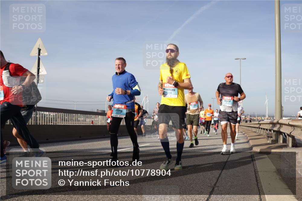03.10.2026 - Köhlbrandbrückenlauf Yannick Fuchs http://msf.ph/oto/10778904 03.10.2026 09:46:03 Position 2 2413, 2019 meine-sportfotos.de