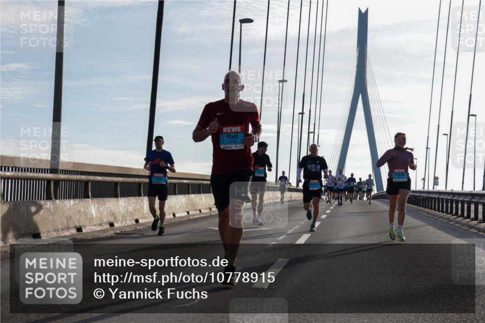 03.10.2026 - Köhlbrandbrückenlauf Yannick Fuchs http://msf.ph/oto/10778915 03.10.2026 09:23:53 Position 1 2150 meine-sportfotos.de