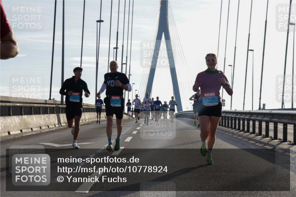 03.10.2026 - Köhlbrandbrückenlauf Yannick Fuchs http://msf.ph/oto/10778924 03.10.2026 09:23:54 Position 1 2211 meine-sportfotos.de